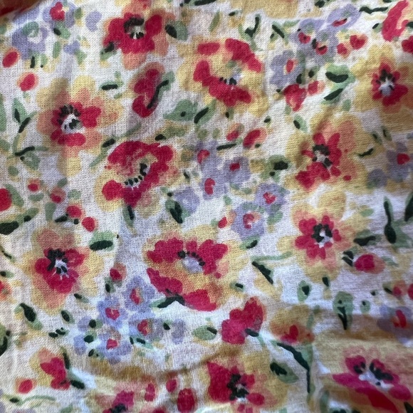 Floral print puff sleeve crop top from Urban Outfitters - Picture 4 of 4